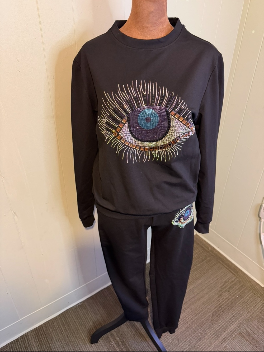 SISTER Fashion Black Rhinestone Eye 2 Piece Set Size M